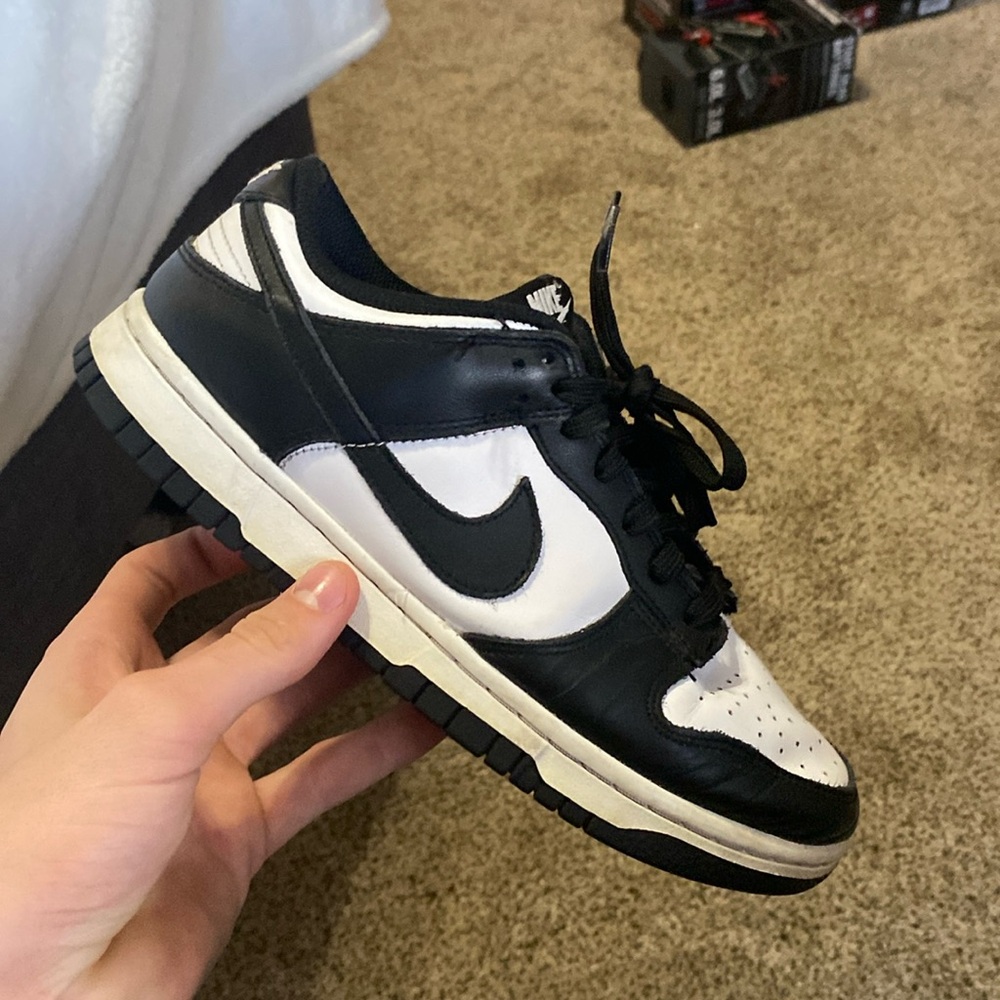 Panda dunks